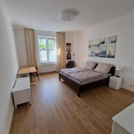Krasny Staromestsky Apartment *